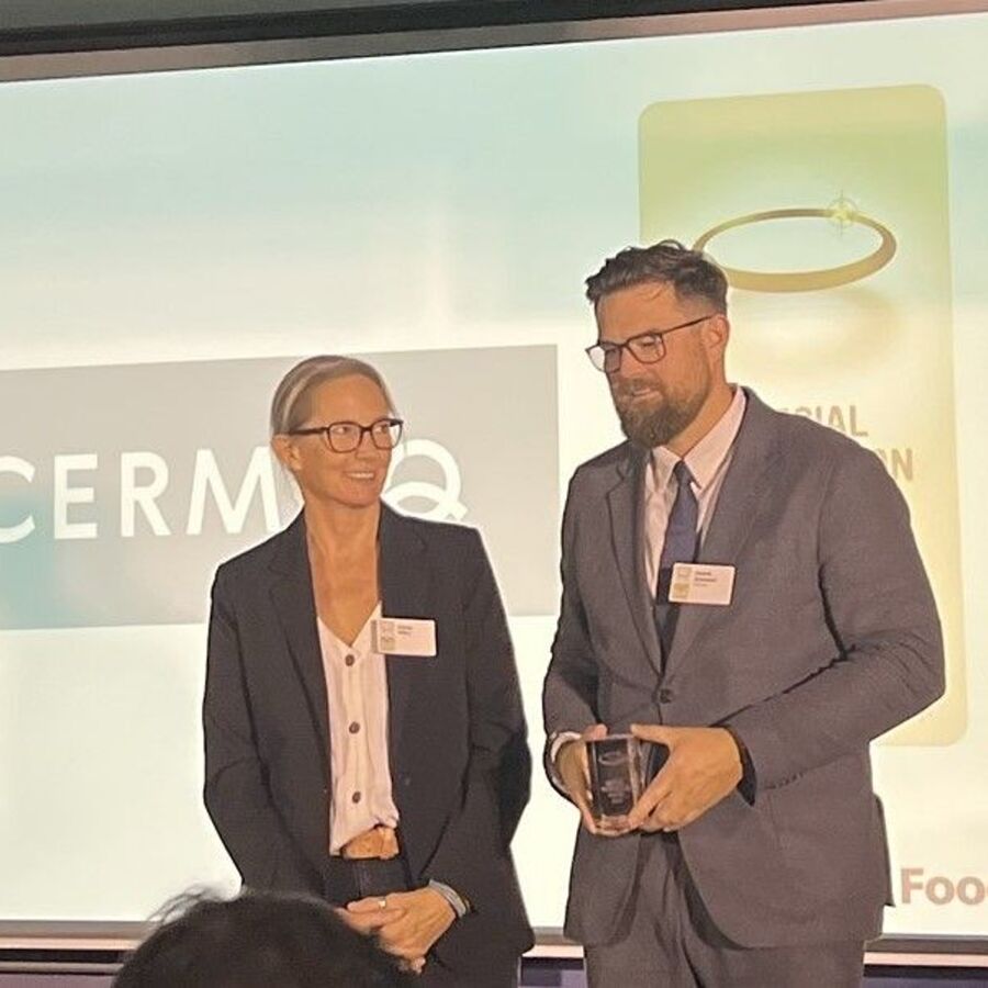 Henrik Duesund, Cermaq, med Emma Milne fra Compassion in World Farming