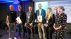 Vinnerne av Fiskevelferdsprisen sammen med representanter fra Veterinærinstituttet, Kyst.no og NCE Seafood Innovation. Foto: Ole A. Drønen, kyst.no